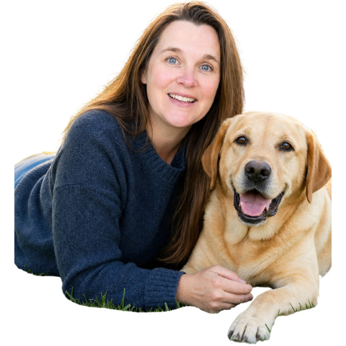 Raphaela Niewerth mit ihrem Hund auf dem Hundeplatz